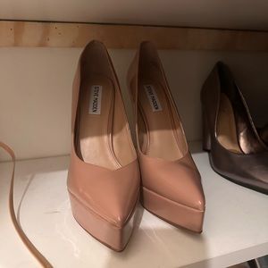 Steve Madden pumps NWOT